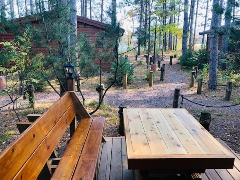 Honeybear Hideaway Cabin Hayward Eksteriør bilde